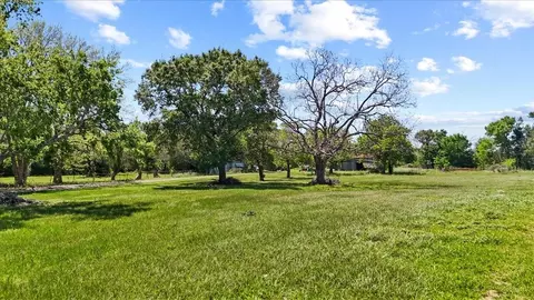 118 Staffordshire Rd, Stafford, TX 77477