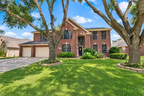 1910 Spreading Bough Ln, Richmond, TX 77406