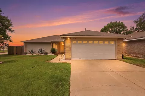 22134 Pearl Lake Dr, Katy, TX 77449