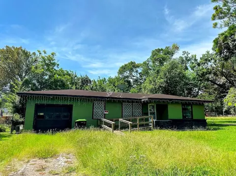2212 Rugeley St, Bay City, TX 77414