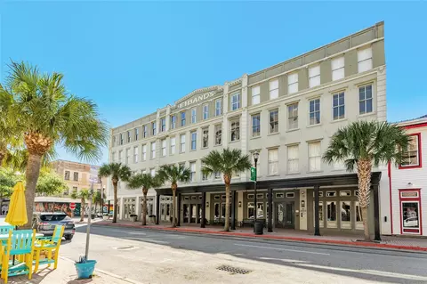 2207 Postoffice St #420, Galveston, TX 77550