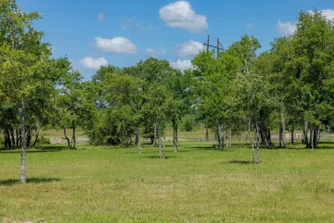 6731 Atakapan Trl, Bedias, TX 77831