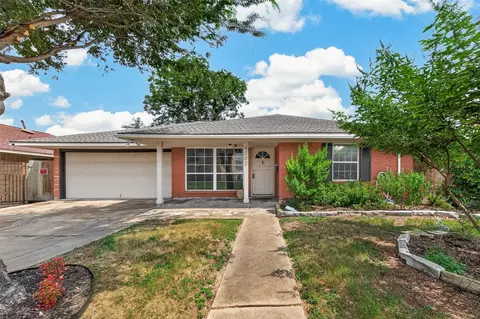 4002 Cheena Dr, Houston, TX 77025