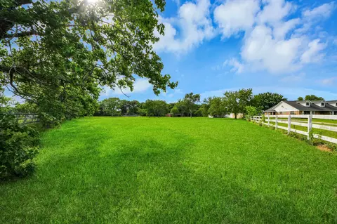 12746 Roy Rd, Pearland, TX 77581