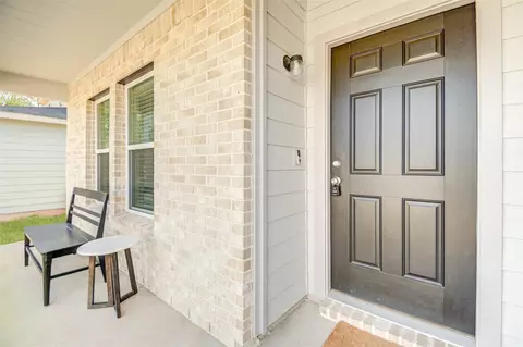15694 Briar Forest Dr, Conroe, TX 77306 photo 2