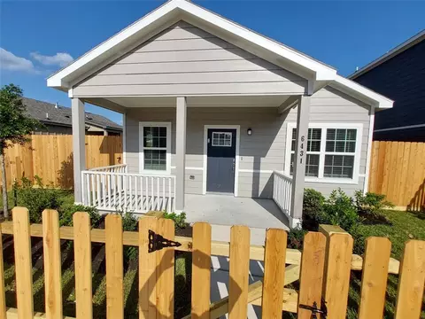 6431 Paris St, Houston, TX 77021