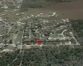 13 Firewood Rd, Huntsville, TX 77340