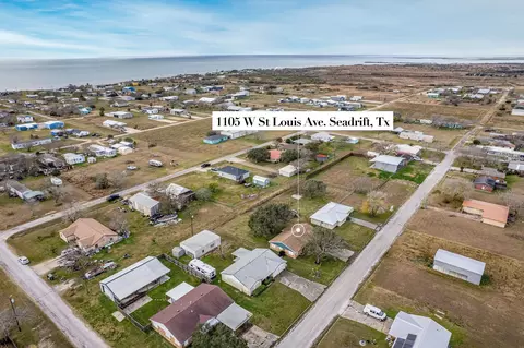1105 W Saint Louis Ave, Seadrift, TX 77983