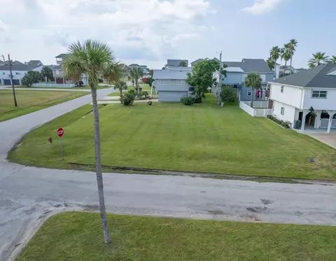 13903 Pirates Beach Blvd, Galveston, TX 77554