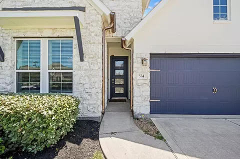 Exterior - 534 Cedar Harbor Ct, Conroe, TX 77304 photo 3 of 6