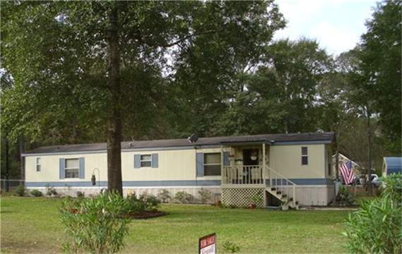 300 Pine Cir, Willis, TX 77378 photo 1