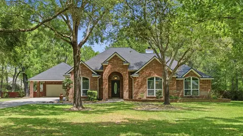 11714 Creek View Ln, Conroe, TX 77385