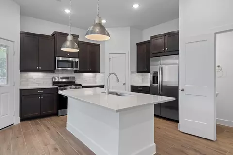 Kitchen - 528 Red Cascade Trl, Willis, TX 77318 photo 1 of 4