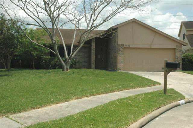 8022 Split Pine Dr, Houston, TX 77040 photo 1