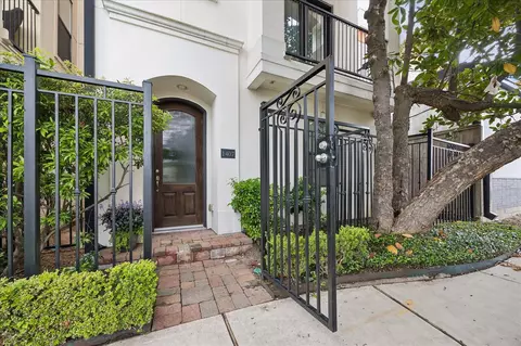 1407 Shearn St, Houston, TX 77007