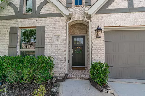 Exterior - 546 Cedar Harbor Ct, Conroe, TX 77304 photo 4 of 7