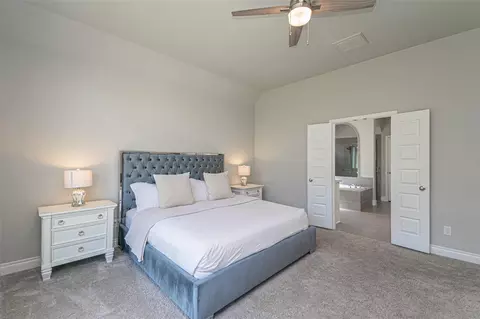 Bedroom - 546 Cedar Harbor Ct, Conroe, TX 77304 photo 4 of 6