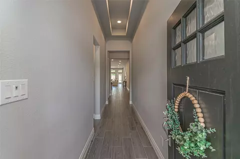 Entry Way - 546 Cedar Harbor Ct, Conroe, TX 77304 photo 1 of 6