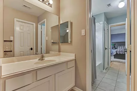 Bath - 17402 Memorial Trace Dr, Spring, TX 77379 photo 4 of 5