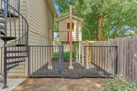 Exterior - 17402 Memorial Trace Dr, Spring, TX 77379 photo 5 of 7