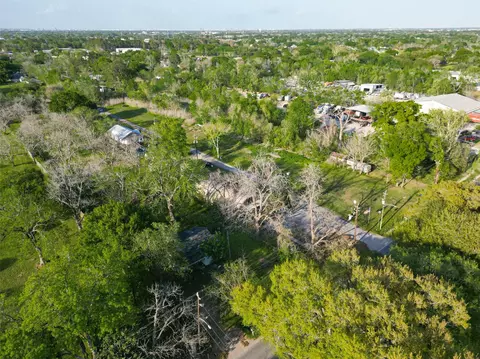 721 Crenshaw Rd, Houston, TX 77504 photo 7