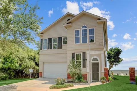 3608 Elmen St, Seabrook, TX 77586