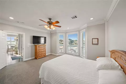 Bedroom - 12200 Pebble View Dr, Conroe, TX 77304 photo 2 of 6