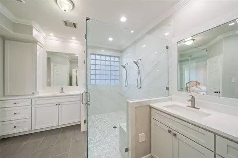 Bath - 12200 Pebble View Dr, Conroe, TX 77304 photo 2 of 6