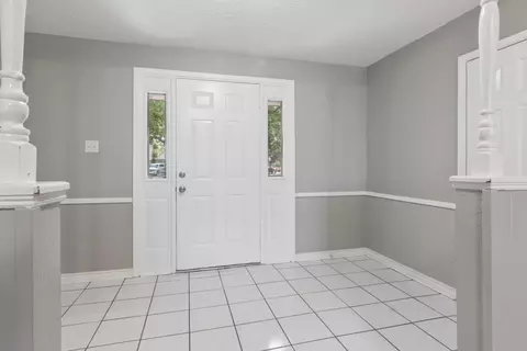 Entry Way - 2607 Allyson Ct, Spring, TX 77373 photo 1 of 3