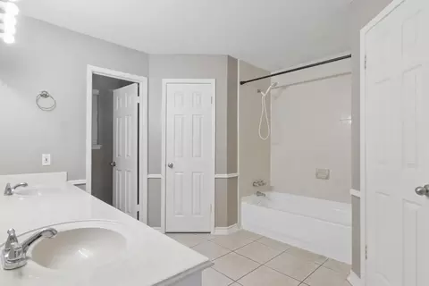 Bath - 2607 Allyson Ct, Spring, TX 77373 photo 2 of 4