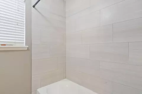 Bath - 2607 Allyson Ct, Spring, TX 77373 photo 4 of 4