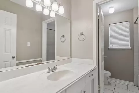 Bath - 2607 Allyson Ct, Spring, TX 77373 photo 1 of 4