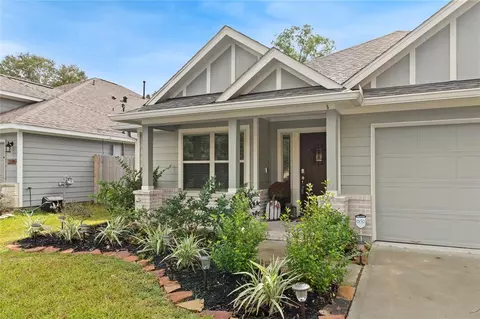 309 Maple Ln #A, Conroe, TX 77304 photo 1