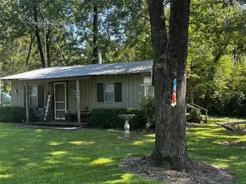 976 Pr 7830, Broaddus, TX 75929