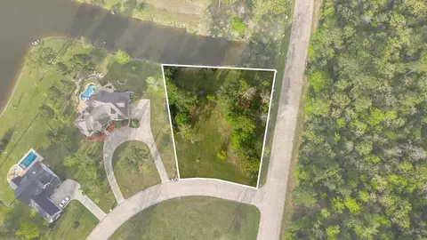 102 Riviera Dr, Lufkin, TX 75901