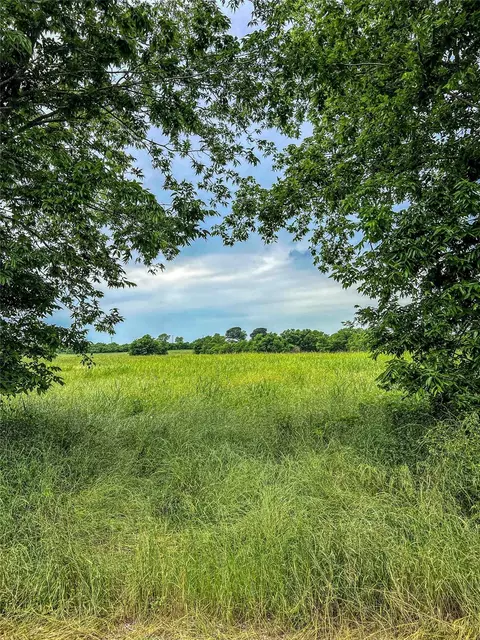 006 Schroeder Rd, Brenham, TX 77435