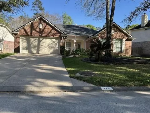 219 N Wimberly Way, The Woodlands, TX 77385