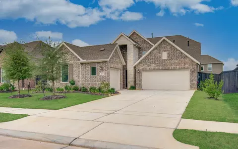 2819 Sunrise Pepper Ln, Richmond, TX 77406