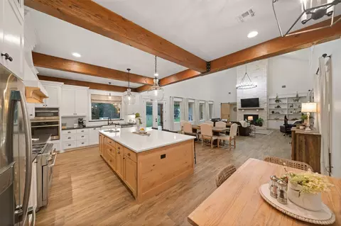 Kitchen - 27201 Double Culvert Rd, Hempstead, TX 77445 photo 6 of 8