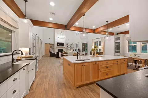 Kitchen - 27201 Double Culvert Rd, Hempstead, TX 77445 photo 4 of 8