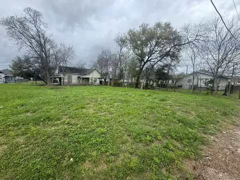 0 Semmes St, Houston, TX 77026