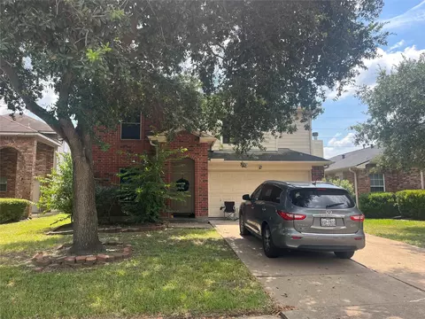 18443 Austin Oak Ln, Richmond, TX 77407