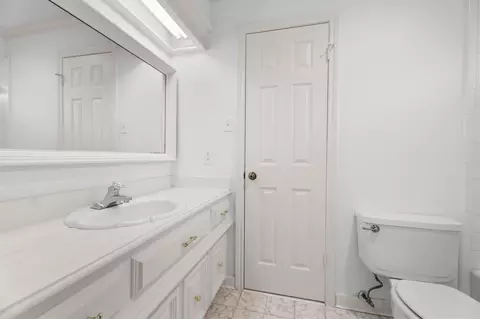 Bath - 16023 Mickleham Dr, Spring, TX 77379 photo 7 of 8