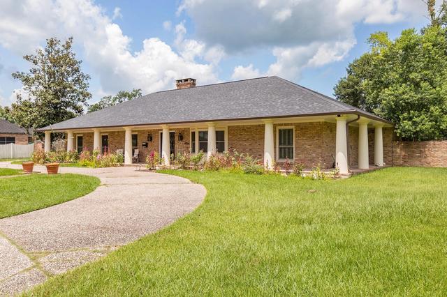 1005 Oak Dr, Liberty, TX 77575