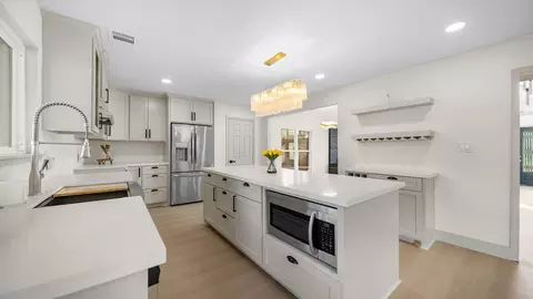 251 Holyhead Dr, Houston, TX 77015