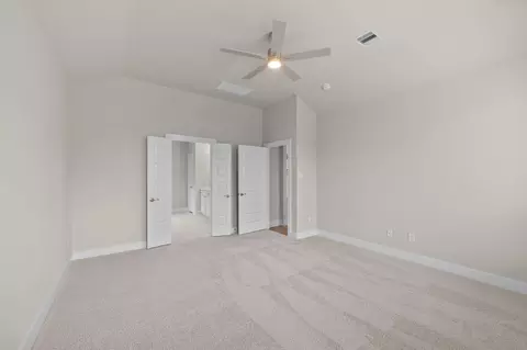 Bedroom - 192 Upland Dr, Waller, TX 77484 photo 4 of 12