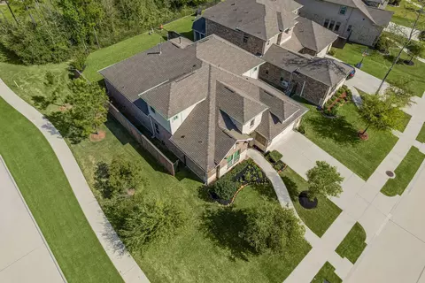13103 Six Rivers Dr, Humble, TX 77346