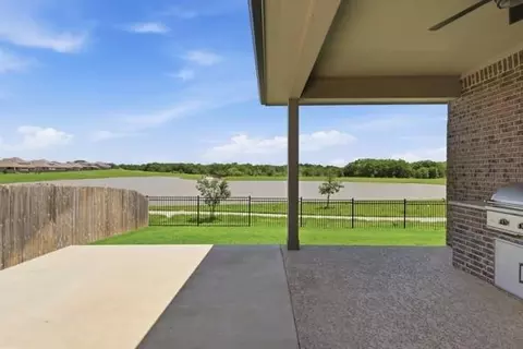 6323 Southern Cross Dr, College Station, TX 77845