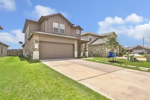 Exterior - 16906 Rich Pines Dr, Conroe, TX 77302 photo 2 of 6