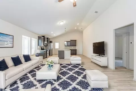 6447 Escondido Ln, Rosharon, TX 77583